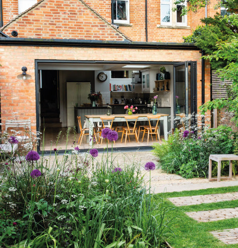 Month-by-Month Checklist For Your Irish Front Garden, Backyard or Balcony - Winter Edition